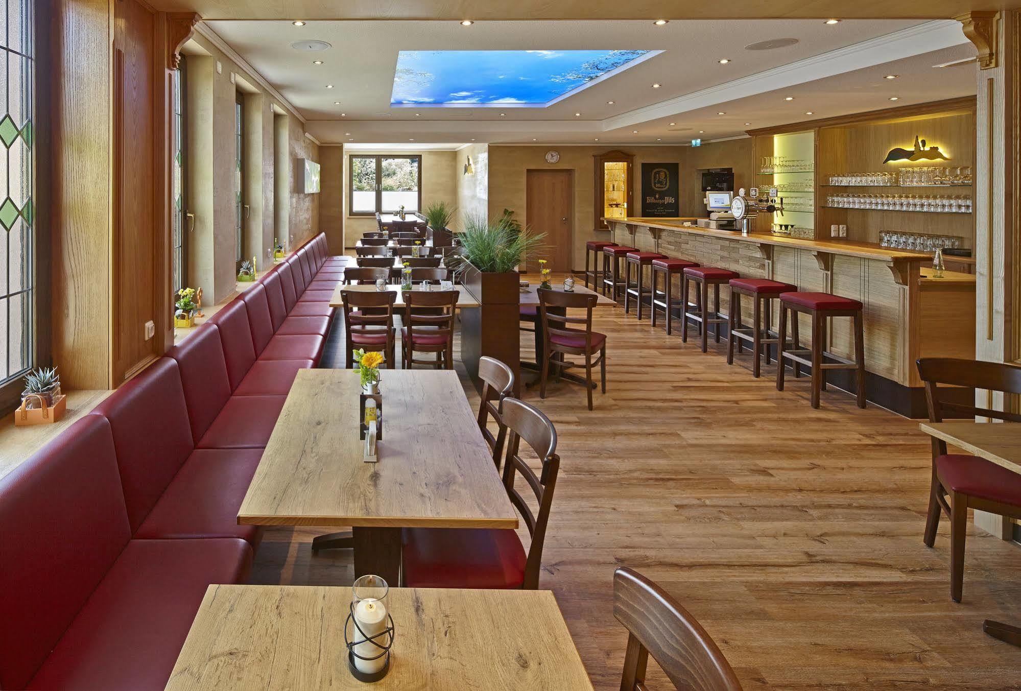 Haus Hubertus Hotel Winterspelt Exterior photo